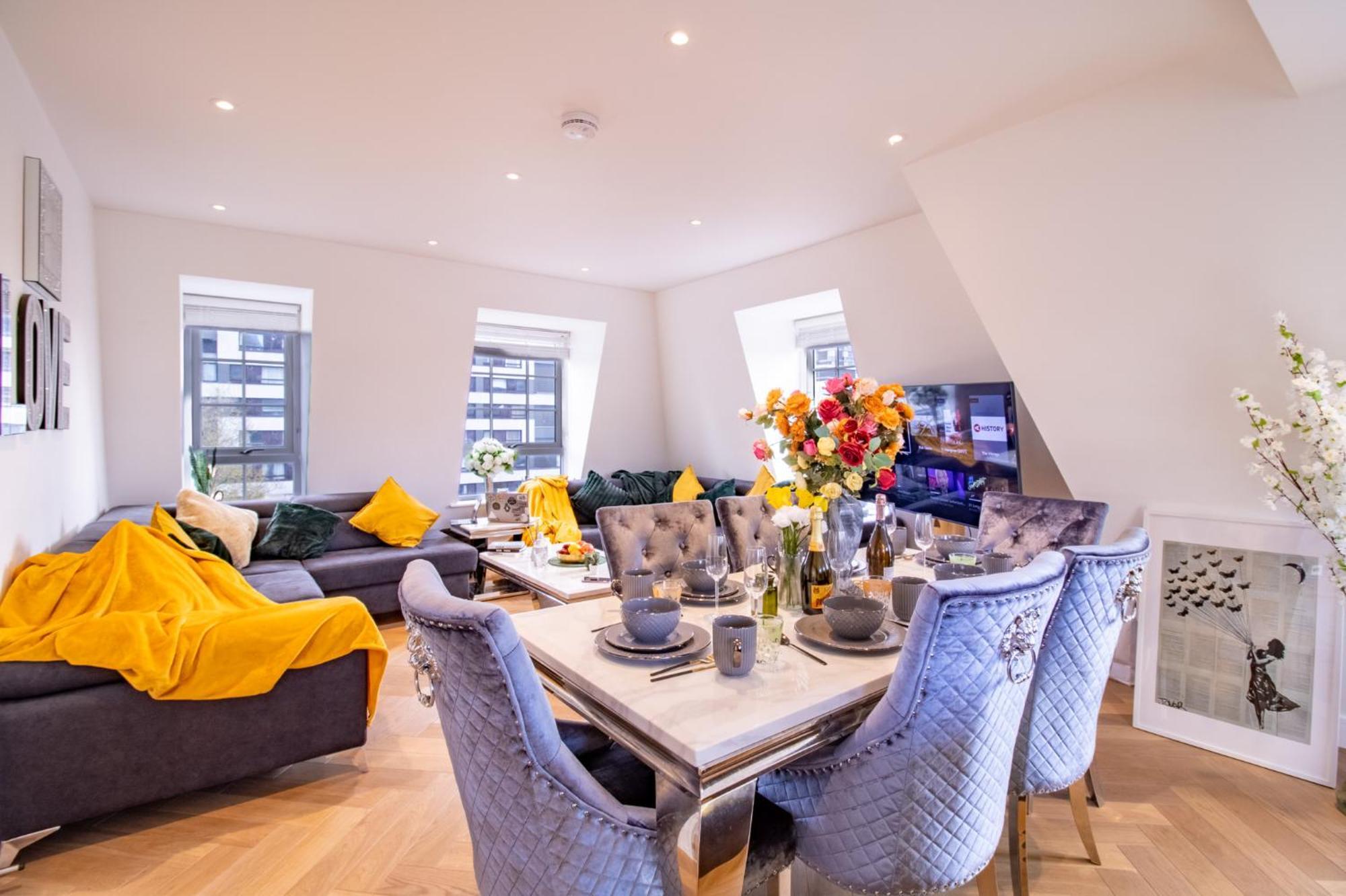 Elegant 3-bedroom Penthouse In Marble Arch 70 *